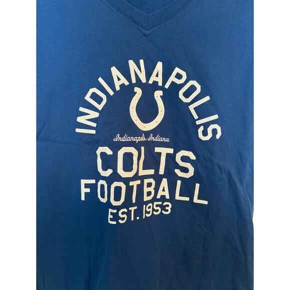 NWT Indianapolis Colts women’s t-shirt, v neck fitted, Size M - Picture 2 of 7